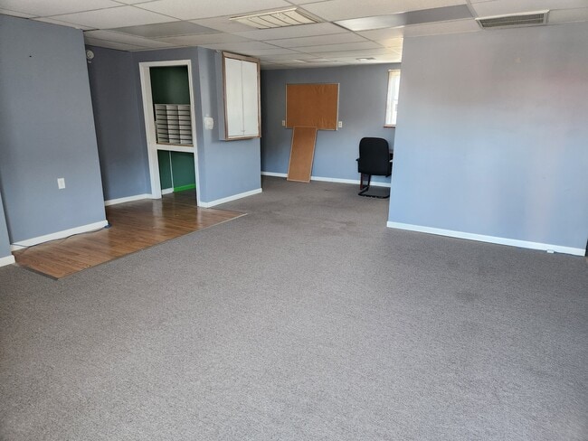 Building Photo - 433 S Mineral St