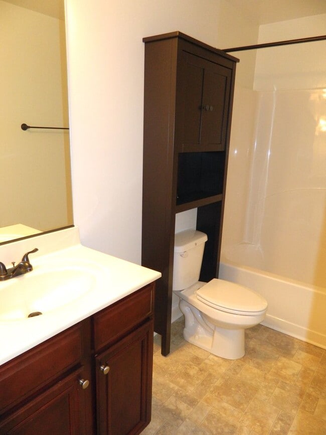 Building Photo - 9515 Berwick Ct