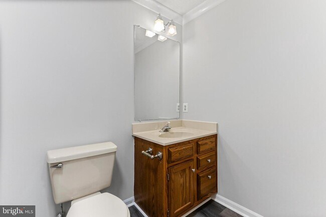 Building Photo - 1232 Quaker Ridge Dr