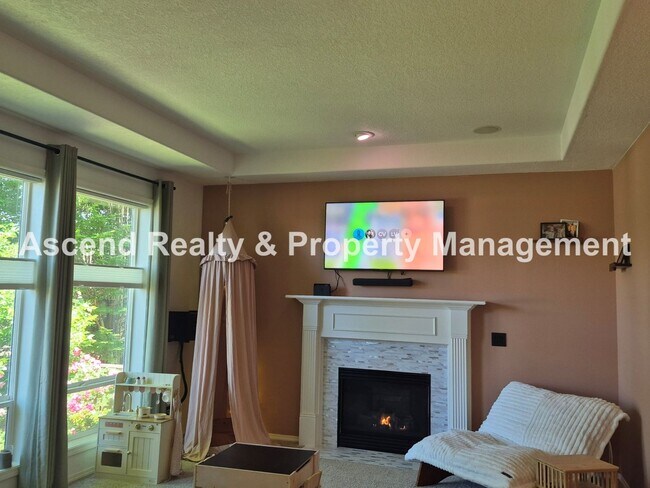 Building Photo - Outstanding 4bed+Office Bethany Area 2 Level Home Updated Throughout Available 6/22 or Sooner