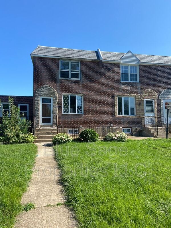 Primary Photo - 398 Westmont Dr