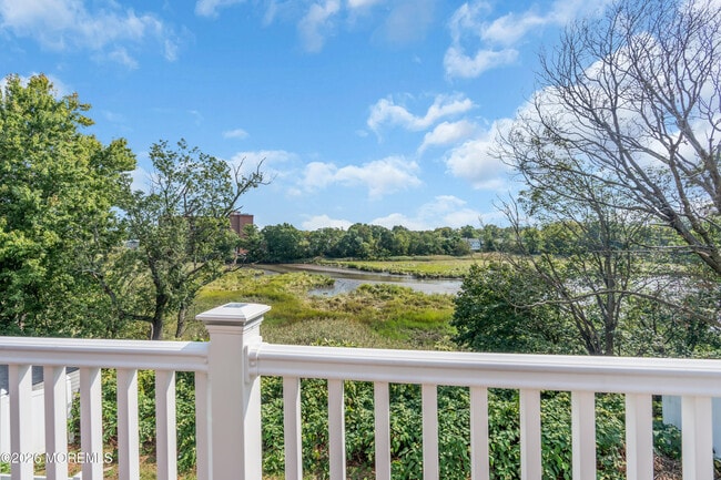 Building Photo - 11 Luppatatong Ave