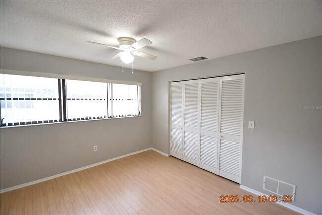 Building Photo - 2562 Redwood Way