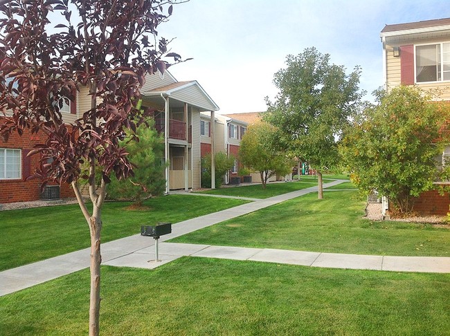 Building Photo - Cottonwood Apartment Homes