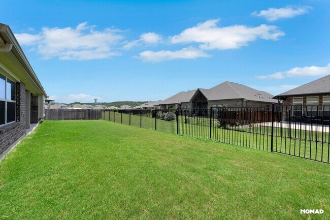 Building Photo - Stunning 4BR House in Leander