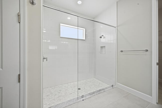 Building Photo - 13955 Spruce Pne Dr