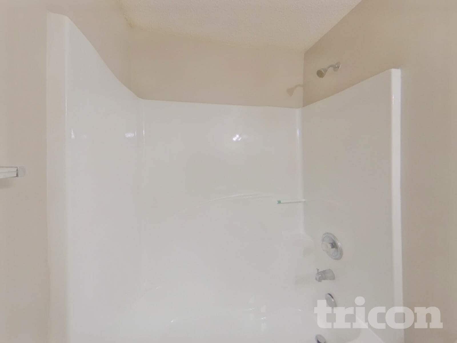 Building Photo - 7913 Four Oaks Ct