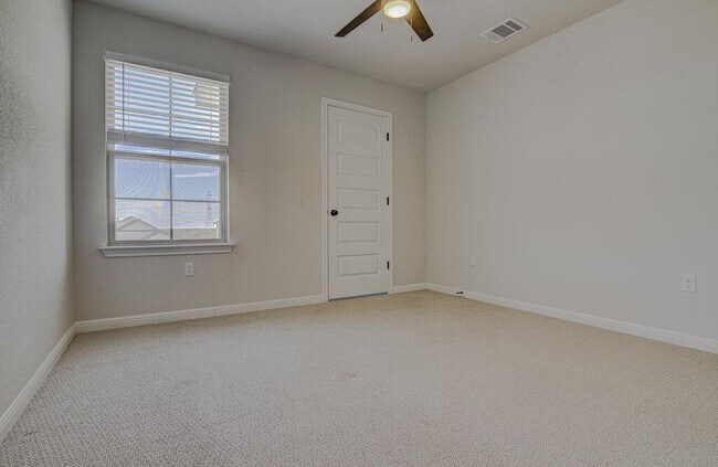 Building Photo - 6603 Smarty Jones Ln