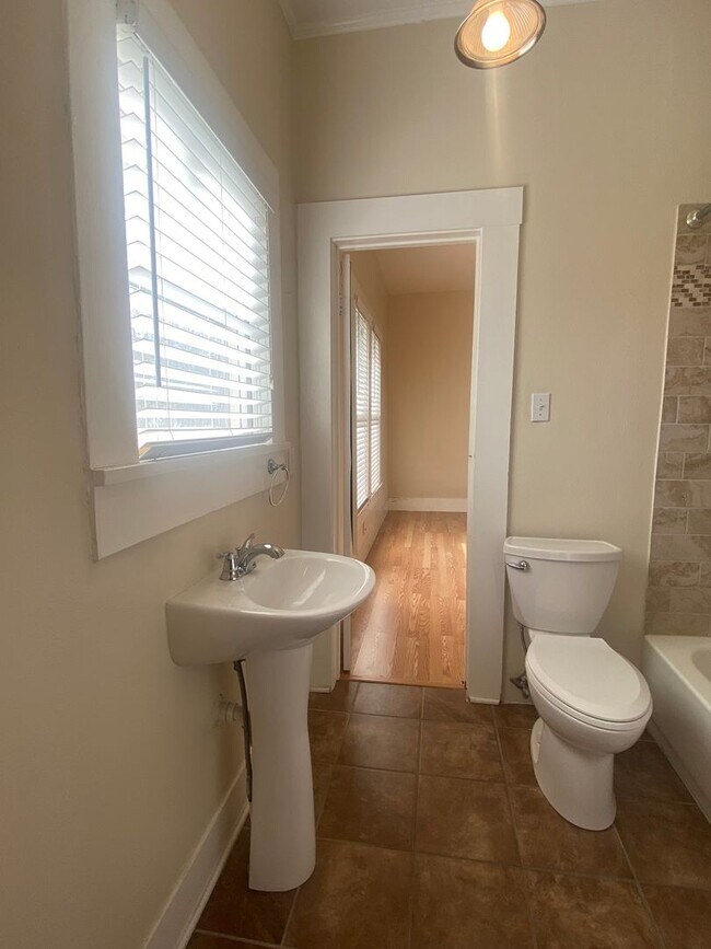Building Photo - CUTE HOME IN CENTRAL BELTON