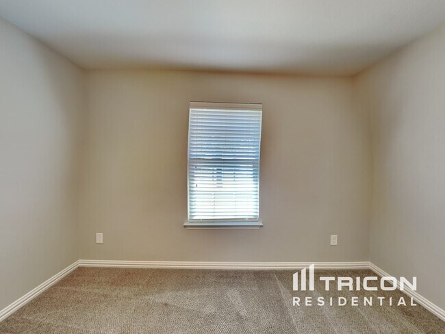 Building Photo - 7432 Durness Dr