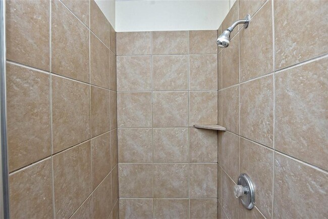 Building Photo - 401 Bandara Woods Blvd