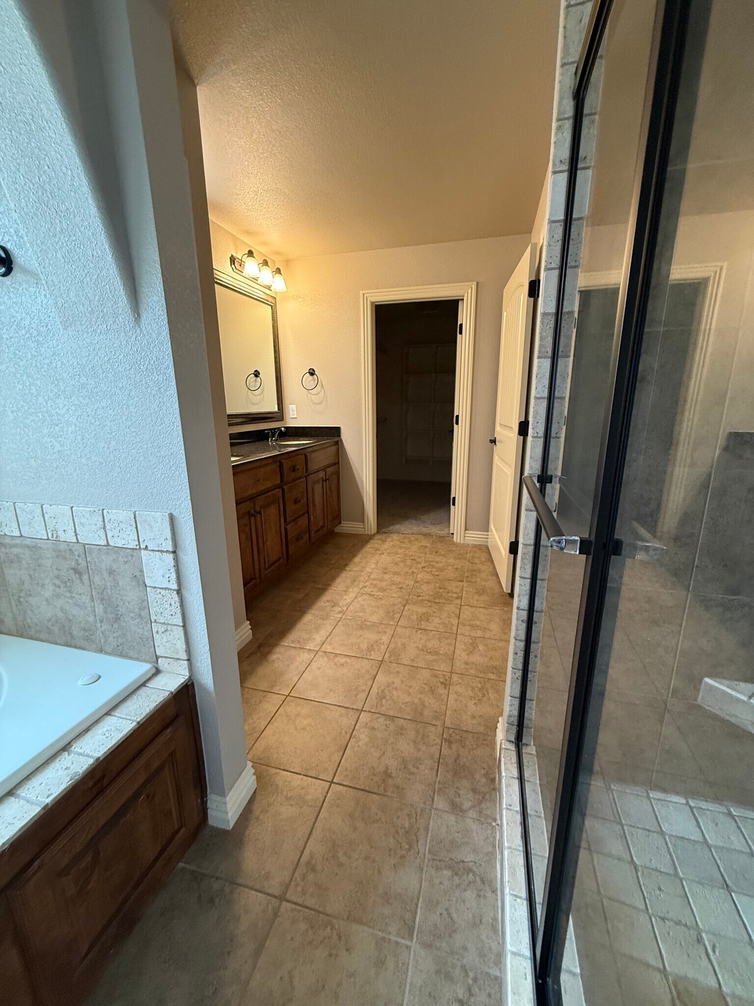 Building Photo - 6405 S 49th St