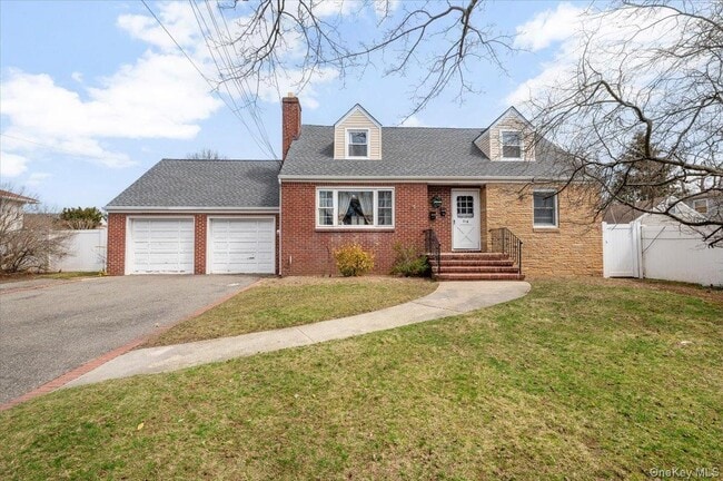 Building Photo - 316 S 3rd St