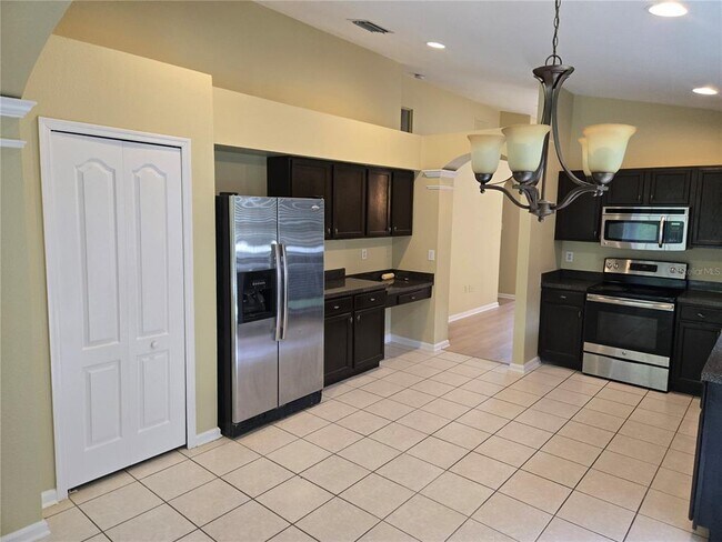Building Photo - 1424 Wylie Ct