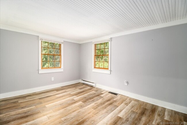 Building Photo - 206 Litchfield Turnpike