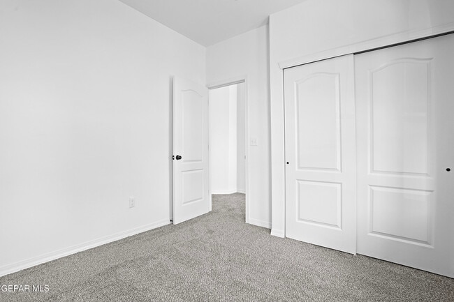 Building Photo - 14329 Bill Lazor Pkwy