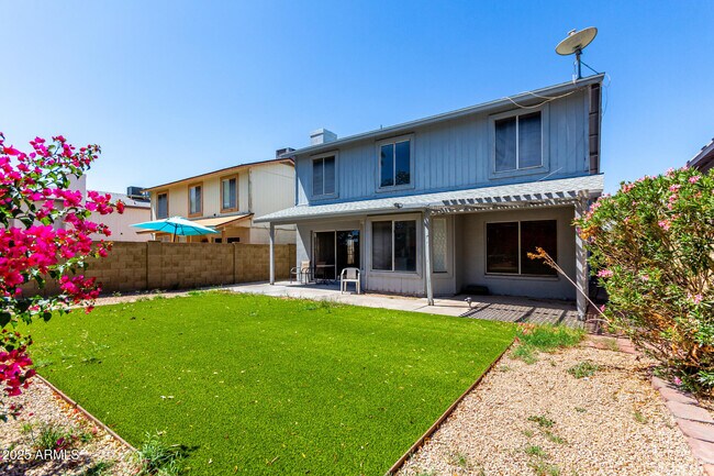 Building Photo - 3829 W Camino Del Rio