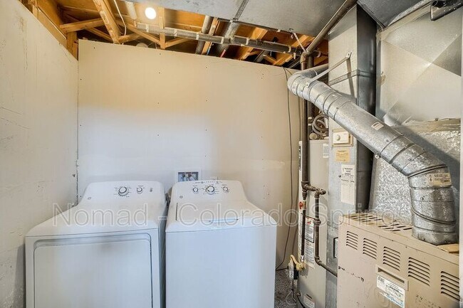 Building Photo - 3660 Brentwood Terrace