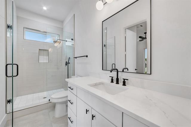 Building Photo - 3731 Cortez Dr