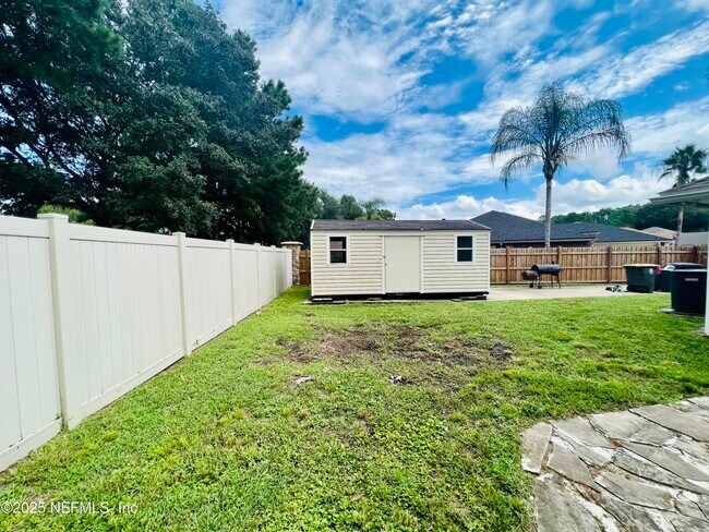 Building Photo - 9332 Beresford Ct