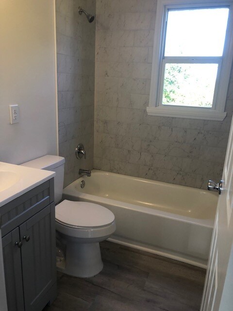 Building Photo - 7101 Fordshire Ln