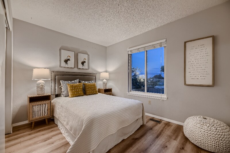 Building Photo - 9048 Bermuda Cir