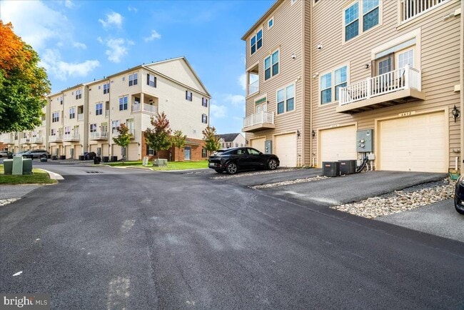 Building Photo - 6412 Walcott Ln