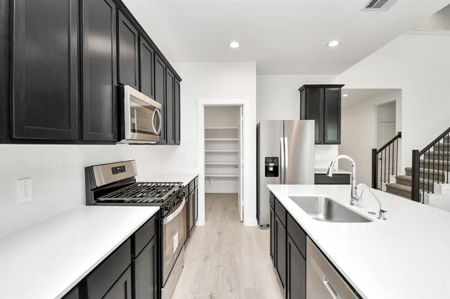 Building Photo - 3843 Pierce Pl Ln