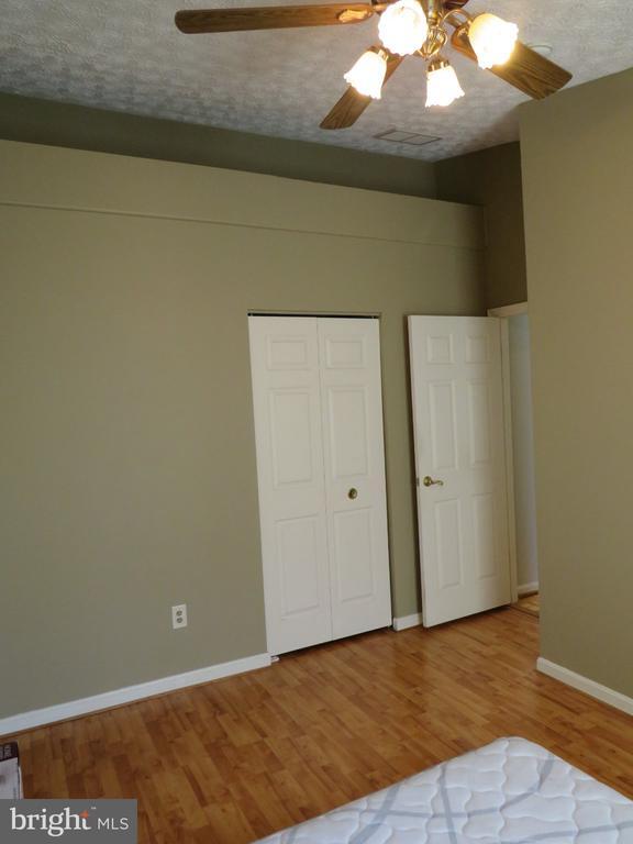 Building Photo - 993 Joshua Tree Ct