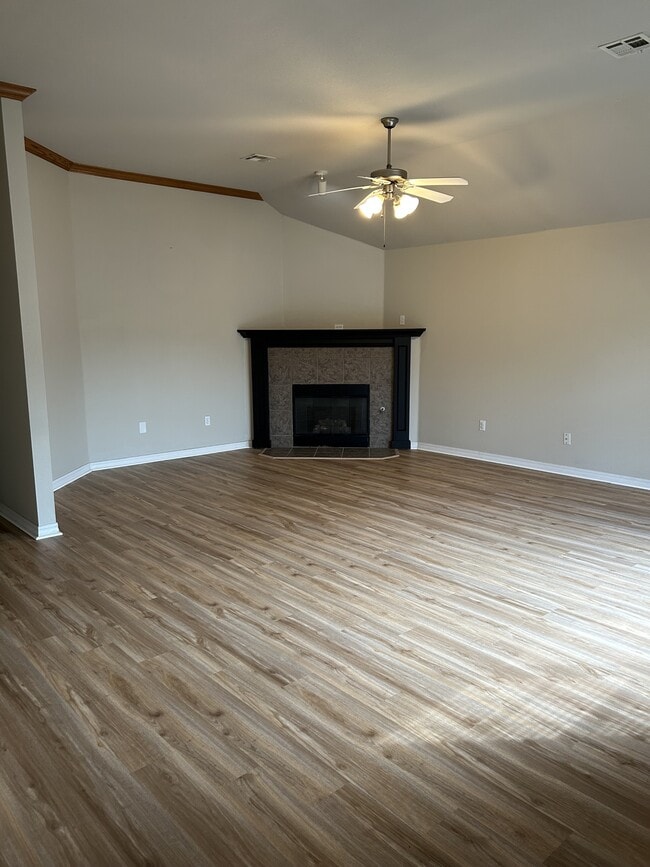 Building Photo - 2237 Scissortail Landing Dr