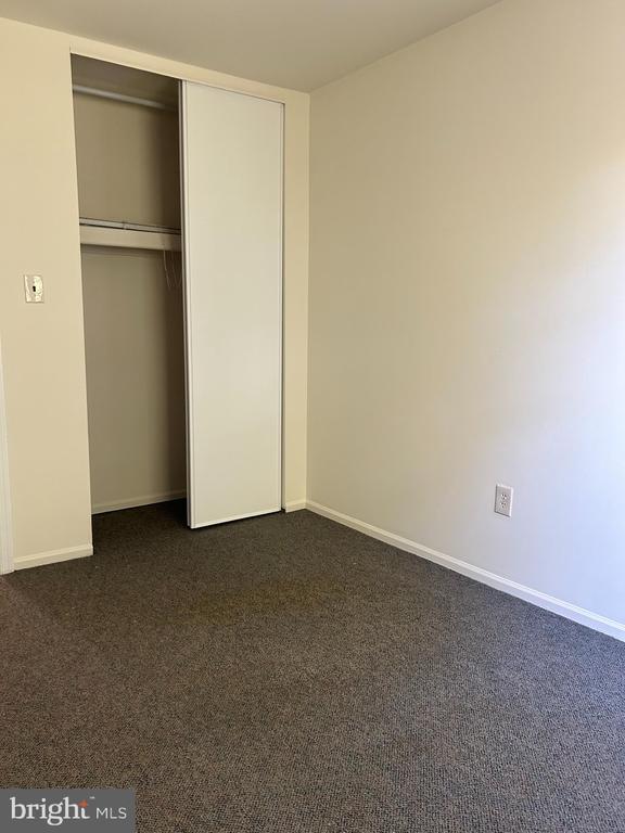 Building Photo - 2410 David Dr