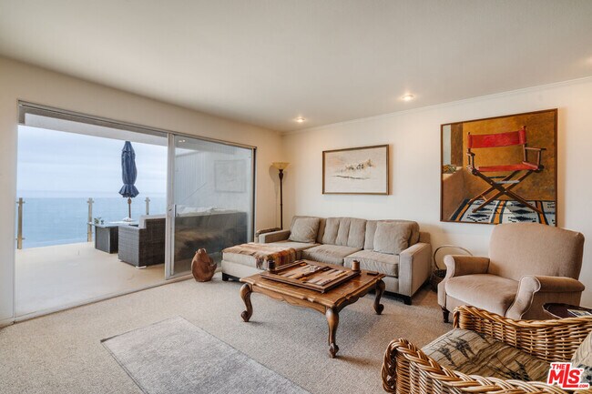 Building Photo - 18203 Coastline Dr
