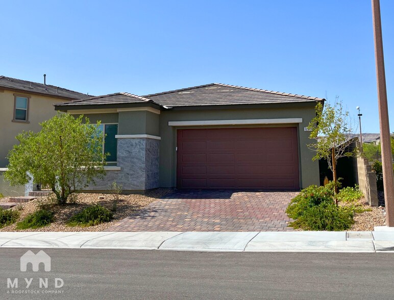 Building Photo - 12577 Huckleberry Oak Ave