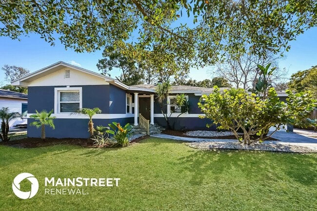 Building Photo - 3750 28th Ave N