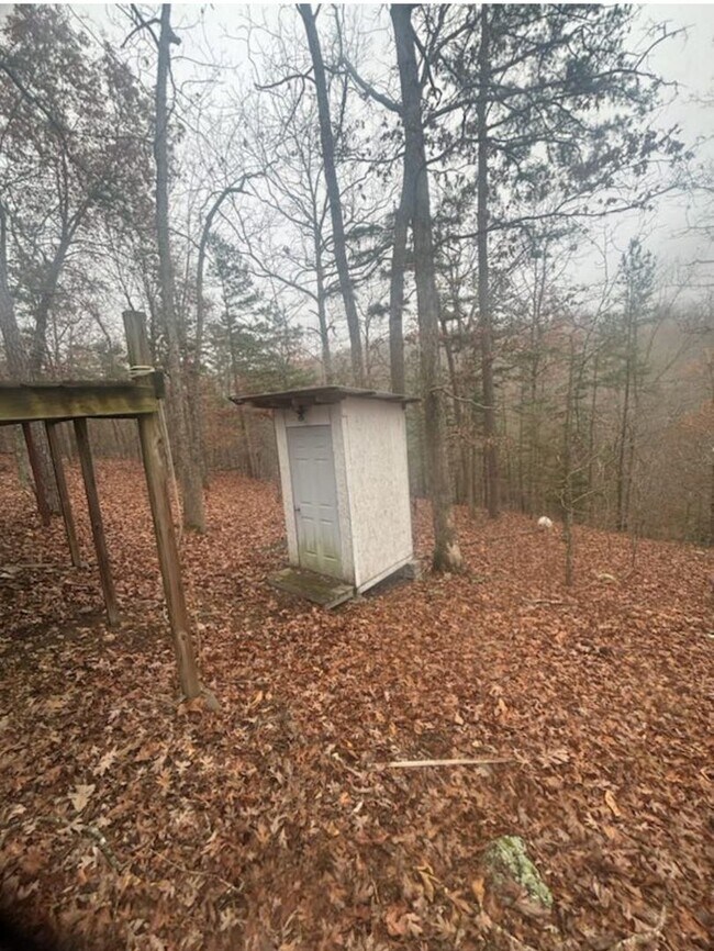 Building Photo - 13.2-Acres With Cabin! - $ 890 Month / $15...