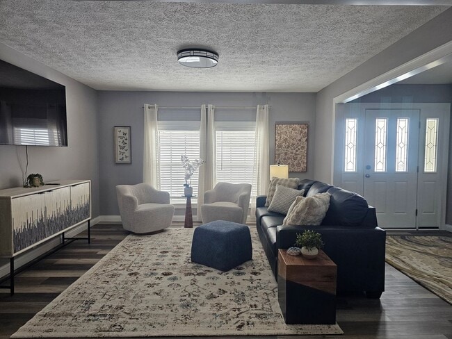 Building Photo - Family Friendly Home With Pool In Greensburg, IN