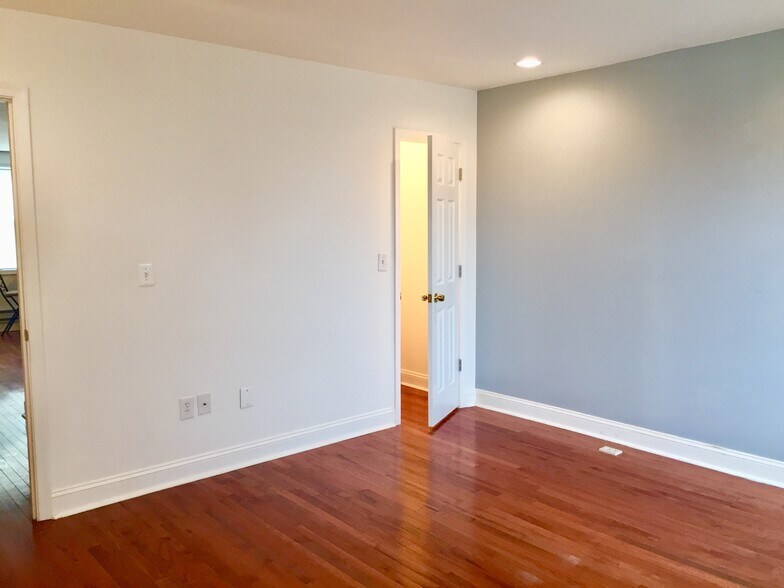 Building Photo - 853 19th Street Northeast