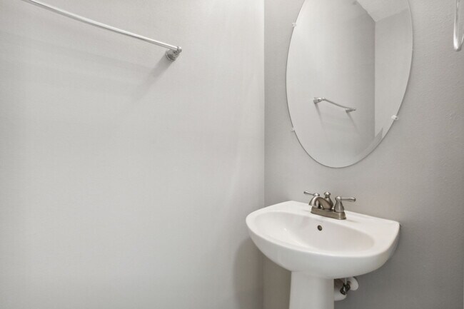 Building Photo - 12677 Pine Marsh Way
