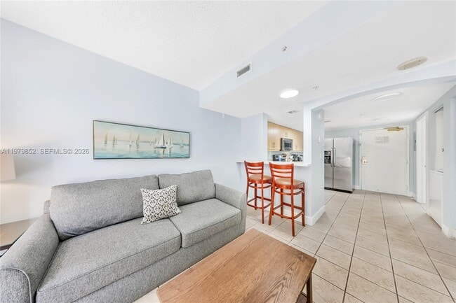 Building Photo - 2951 S Bayshore Dr