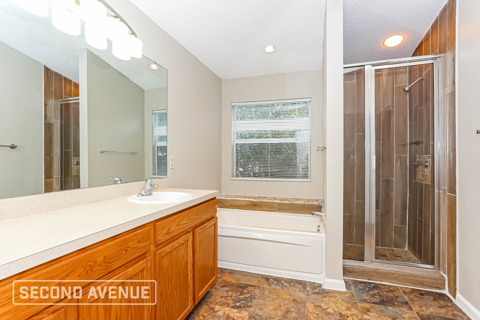 Building Photo - 876 Bonaparte Landing Ct