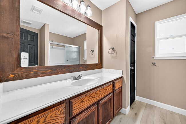 Building Photo - 926 Seabourne Meadow Dr