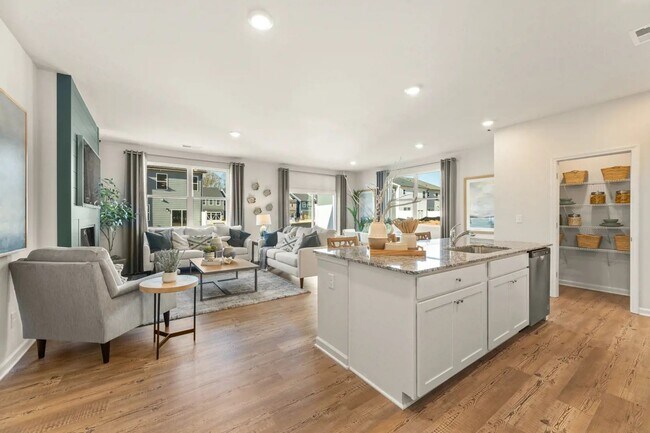 Building Photo - 5304 Melbourne Ln