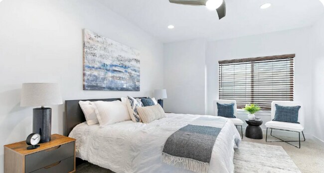 Building Photo - 1812 W Irini Ln