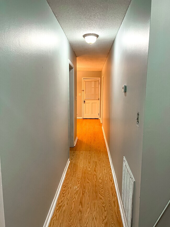 Building Photo - 1661 Patton Chapel Rd