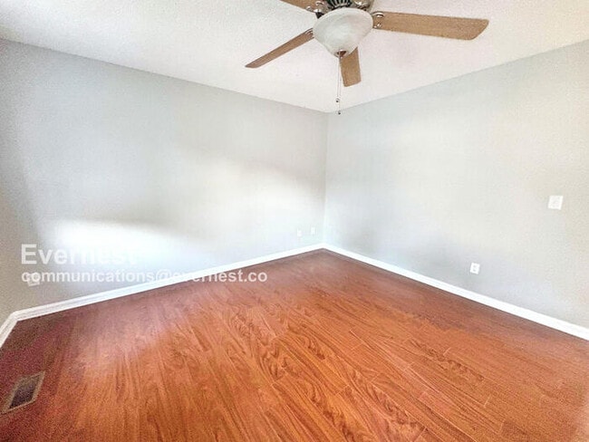 Building Photo - 4753 Cheshire Cir