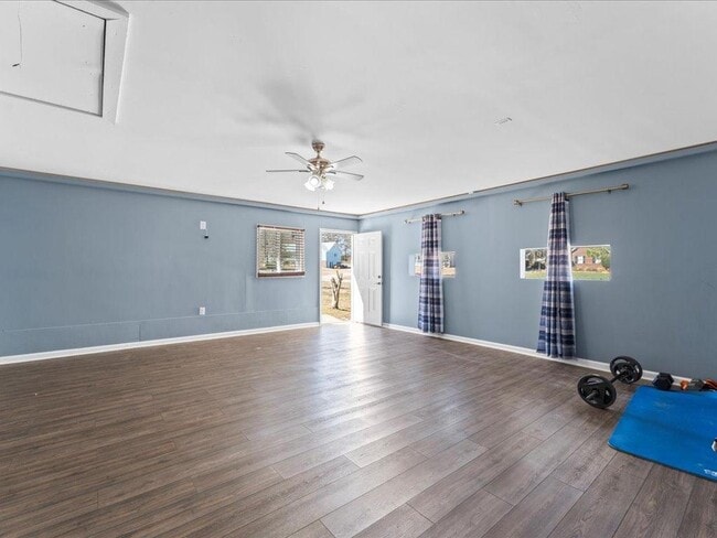 Building Photo - 150 Forest Ridge Ct SW