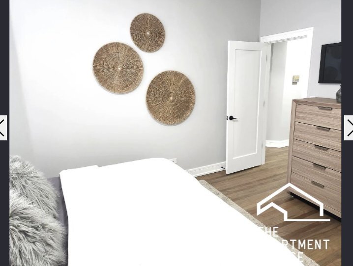 Building Photo - 3840 N Wilton Ave