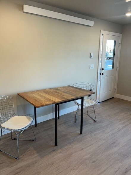 Building Photo - 302 CO-291