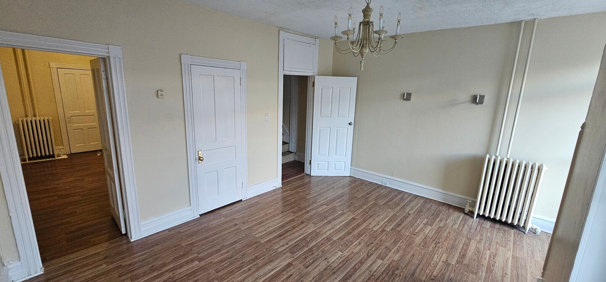 Building Photo - 132 W Douglass St