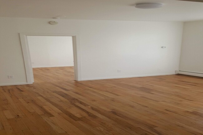 Building Photo - 135 Van Wagenen Ave